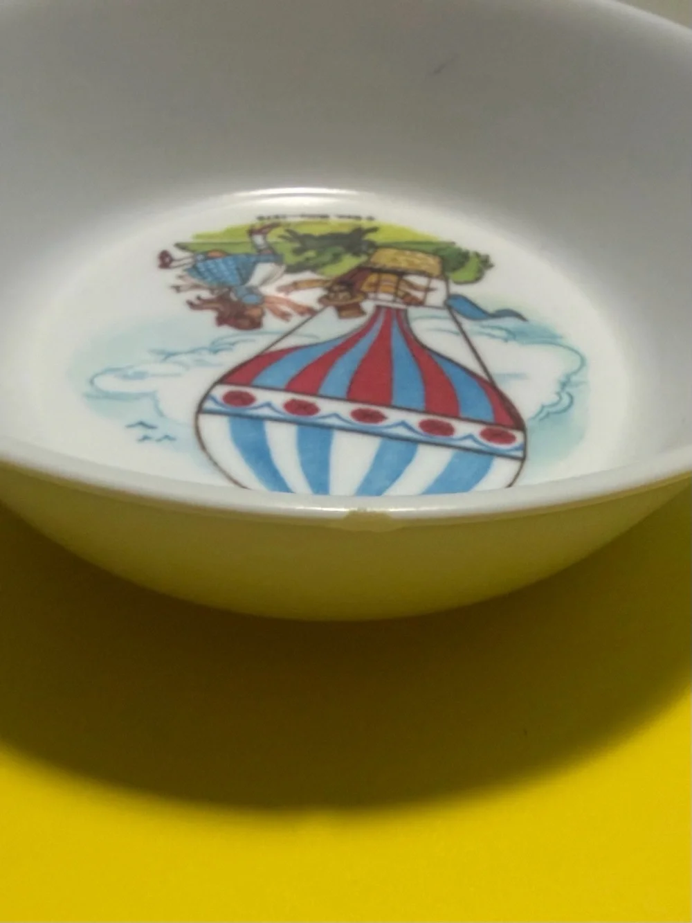 Oneida Wizard of Oz 3pc Child Dish Set Plate & 2 Bowls White Multicolor